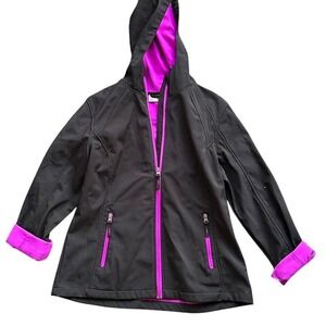 Black and pink‎ hooded waterproof jacket with zipper pockets